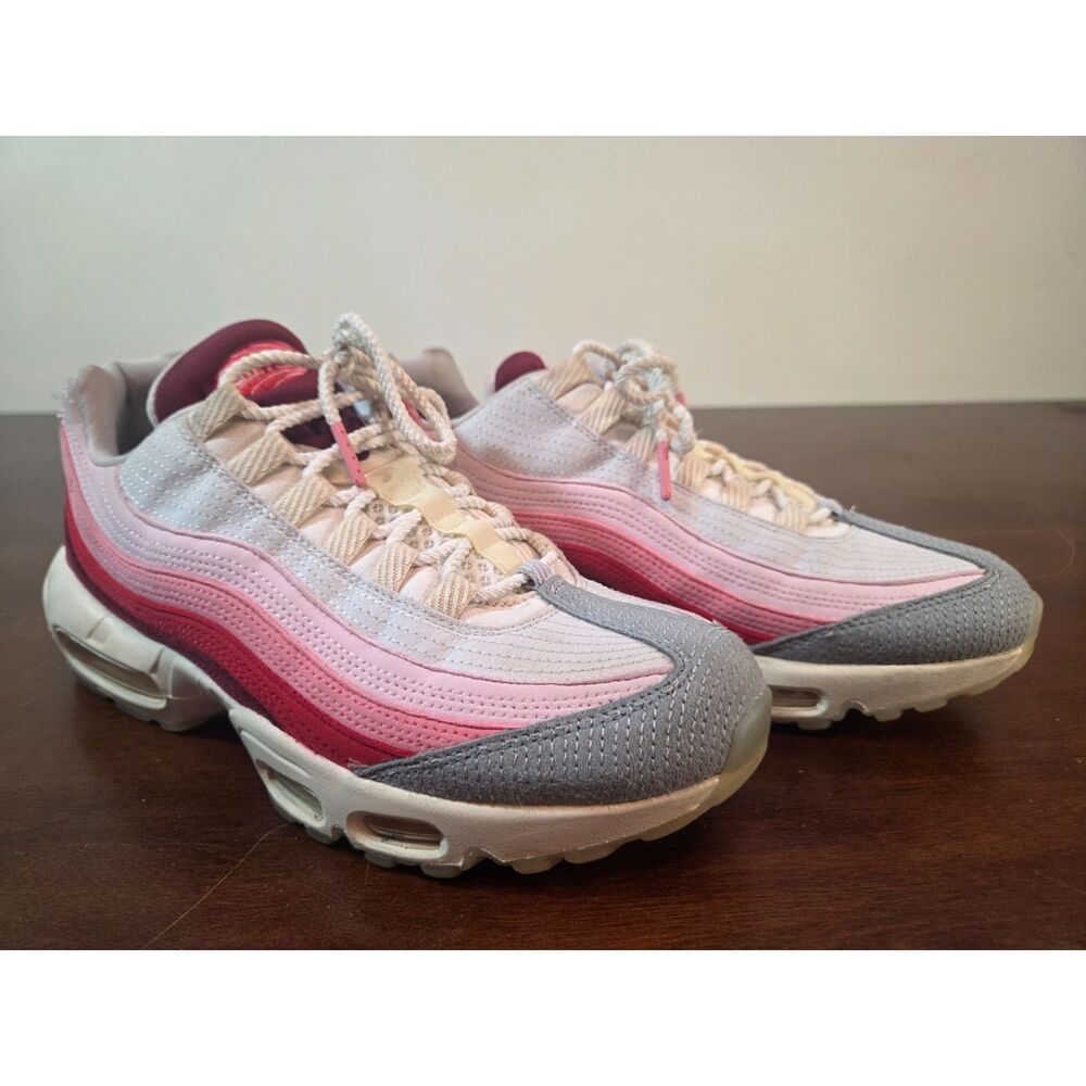 Nike Air Max 95 Pink Red Grey DM0012‑600 Size 9.5 Women’s Running Shoes